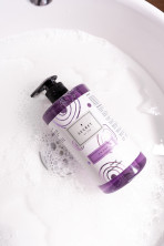 Гель для душа AMORA с ароматом ежевики и мимозы SECRET OF SPA 700мл (дозатор в комплекте)